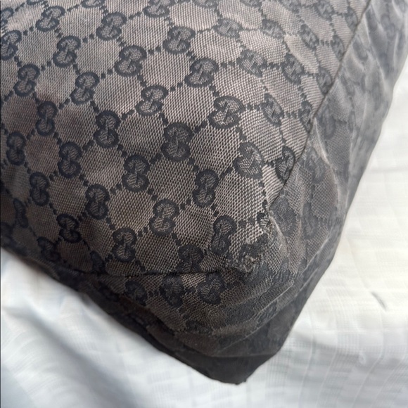 Gucci horse bit Black Quilted Shoulder Bag with Silver Hardware - Picture 8 of 14